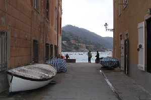 We are continually refining and adding to our portfolio of Nice Places to stay in Italy, so visit our site regularly to find somewhere just that little bit special. All our places to stay are presented with photos and descriptions taken and selected by us personally to give an impression as true to the reality as we can. All places are chosen by our team here in Italy for their combination of price, quality, charm and location. We work in partnership with family run hotels, guest houses and self-catering accommodations. This is NOT an unverified 'web portal' or online directory - we select only those places which we believe make excellent places to base a 1 week holiday or longer.